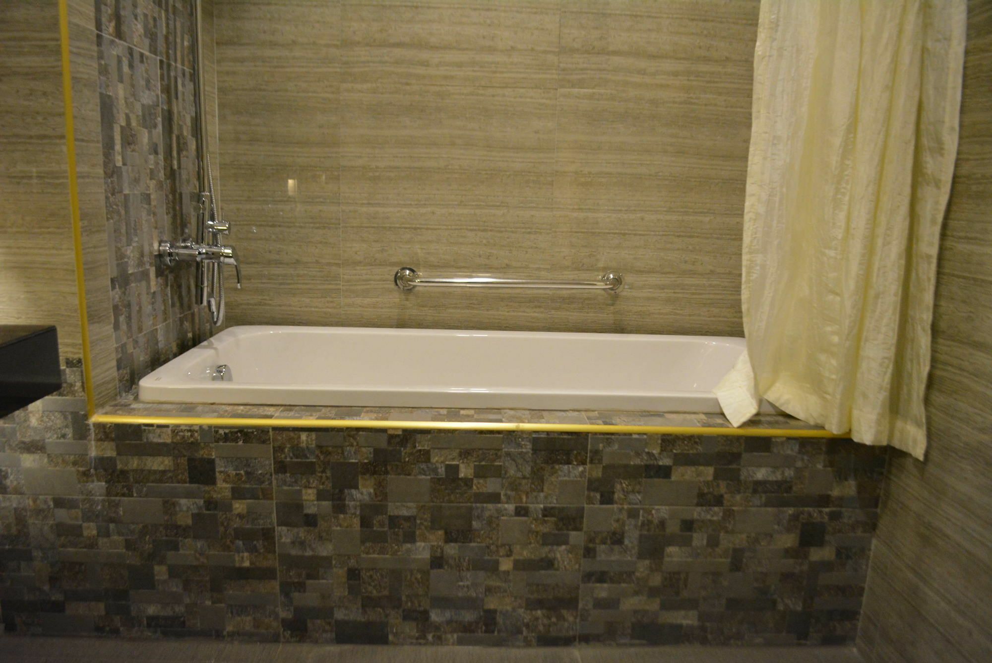 Rumah Highlands Hotel Cebu Exterior photo